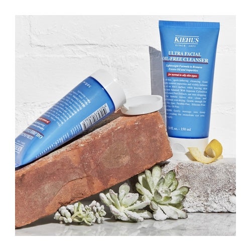Kiehl's Ultra Facial Oil-Free Cleansing foam